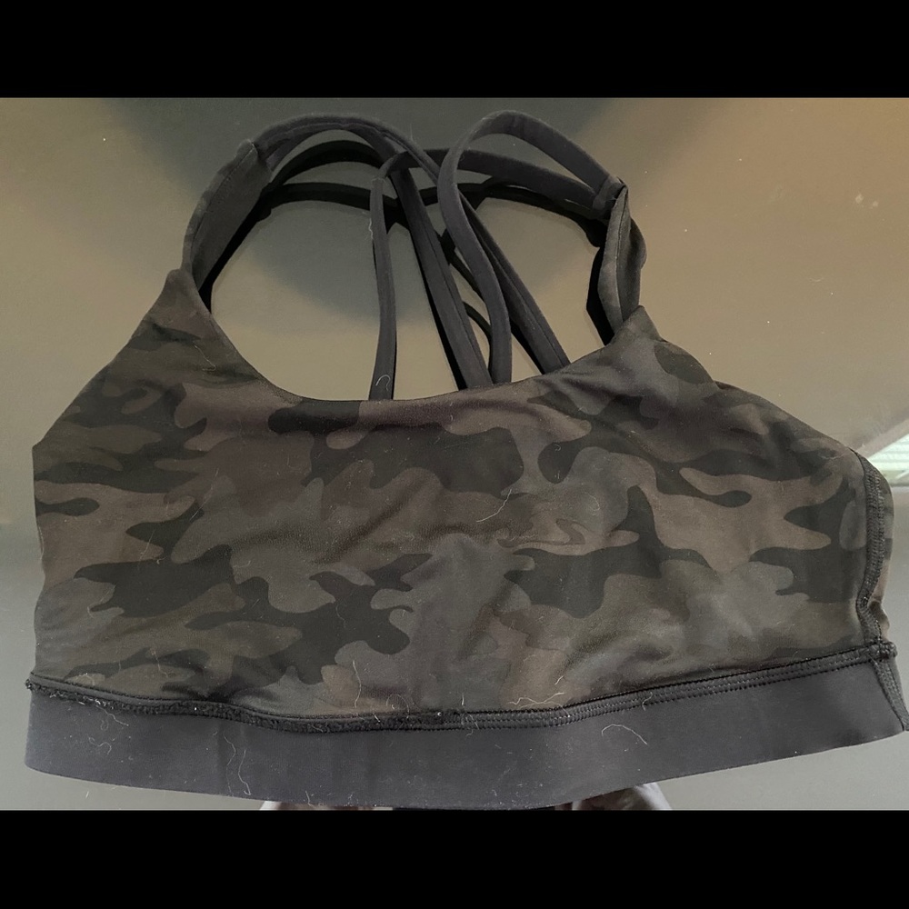 Lululemon Energy Bra in Black Camo